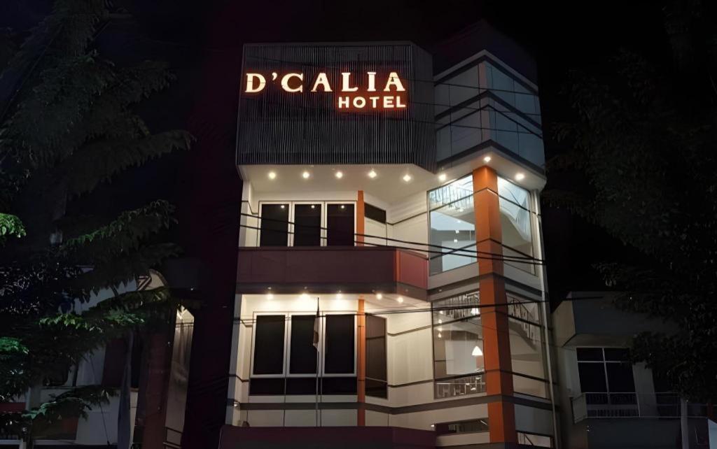 Hotel D' Calia Tarakan Extérieur photo